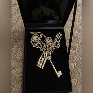 Victoria’s Secret necklace